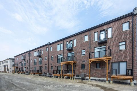 Photo 46 at 26 Danielle Moore Circle, Bendale, Toronto