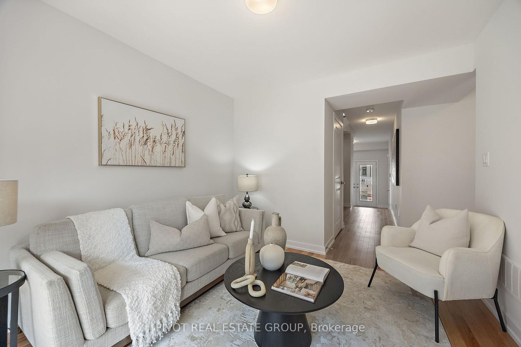 Photo 4 at 26 Danielle Moore Circle, Bendale, Toronto Photo 4 at 26 Danielle Moore Circle, Bendale, Toronto