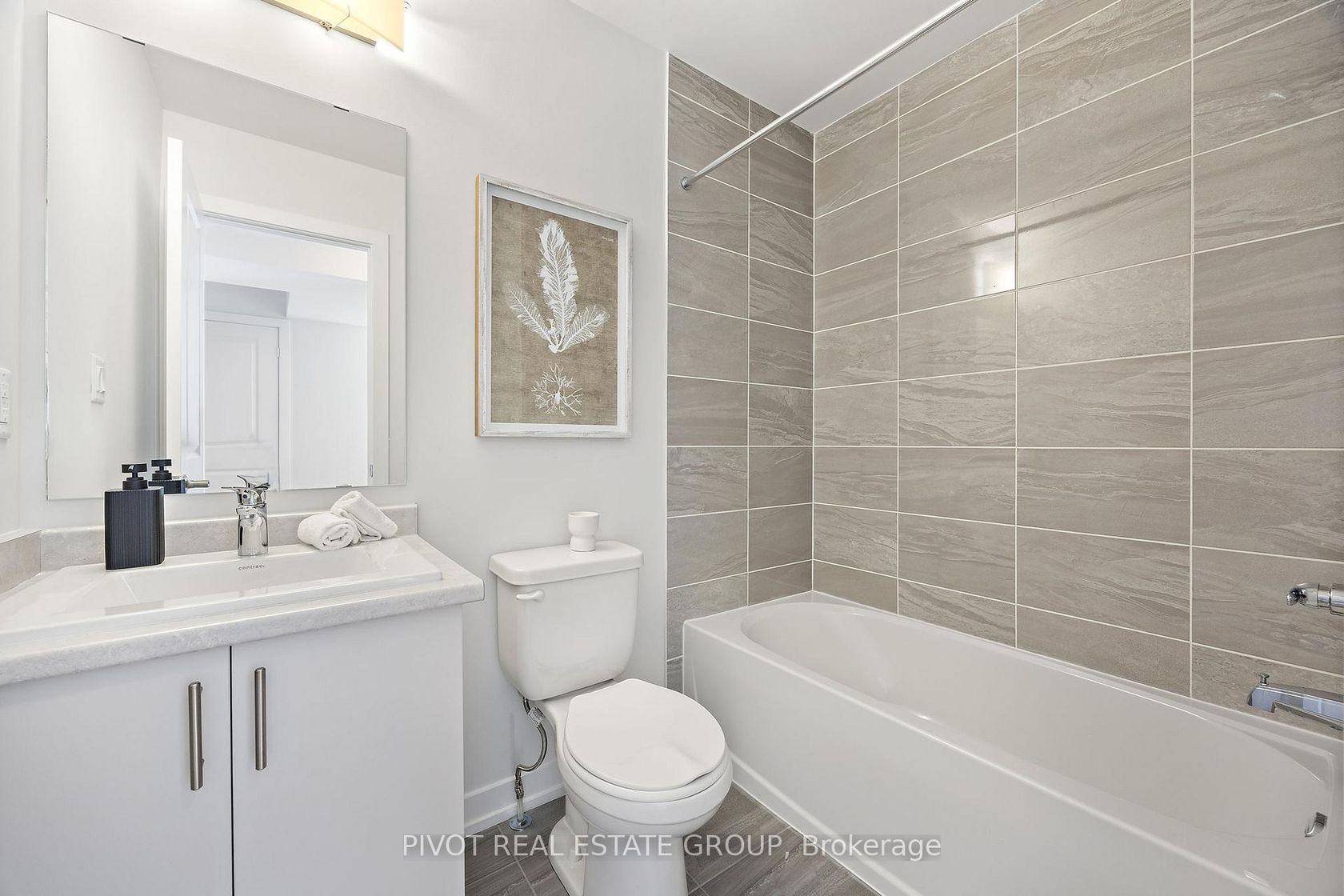 Photo 6 at 26 Danielle Moore Circle, Bendale, Toronto Photo 6 at 26 Danielle Moore Circle, Bendale, Toronto