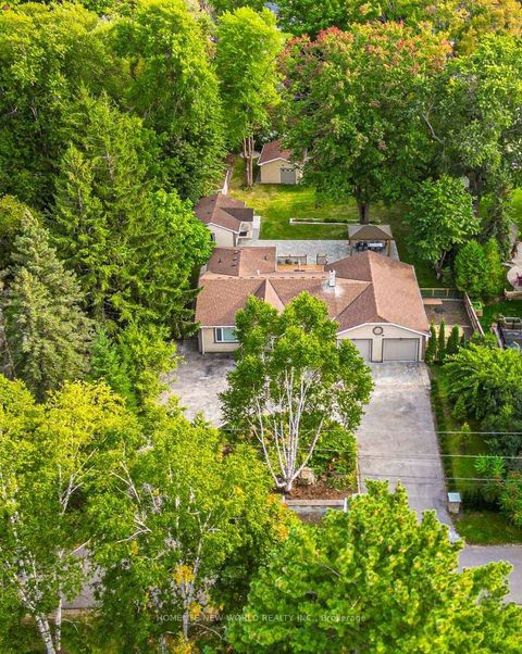 Photo 3 at 215 Willow Drive, Keswick South, Georgina
