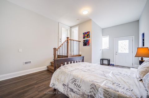 Photo 31 at 215 Willow Drive, Keswick South, Georgina