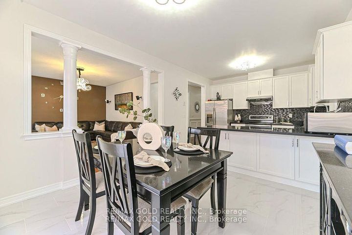 Photo 13 at 9 Natronia Trail, Bram East, Brampton