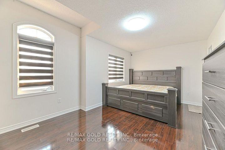 Photo 25 at 9 Natronia Trail, Bram East, Brampton