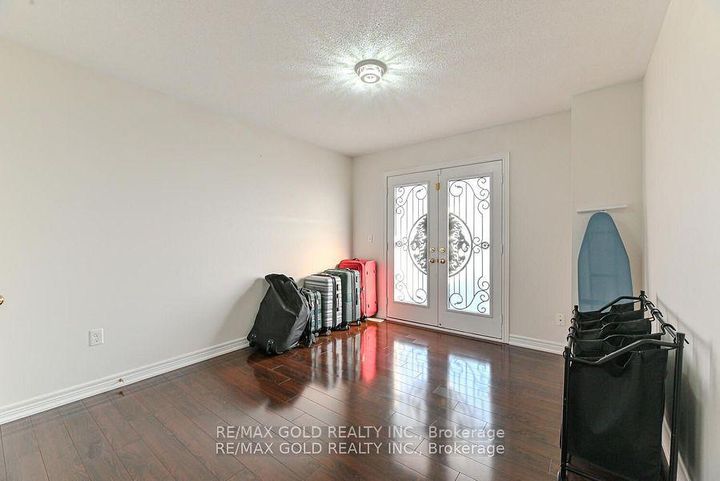 Photo 28 at 9 Natronia Trail, Bram East, Brampton