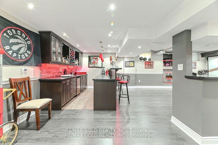 Photo 33 at 9 Natronia Trail, Bram East, Brampton