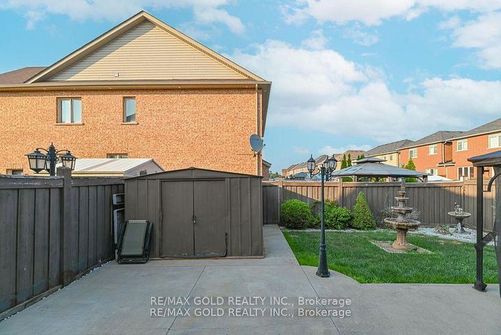 Photo 46 at 9 Natronia Trail, Bram East, Brampton