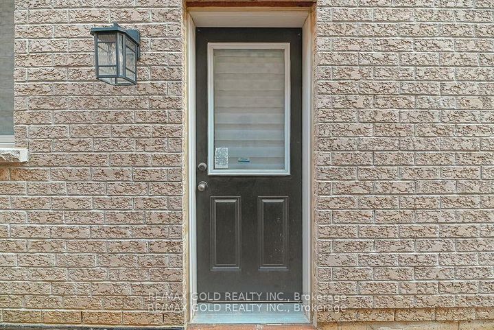 Photo 48 at 9 Natronia Trail, Bram East, Brampton