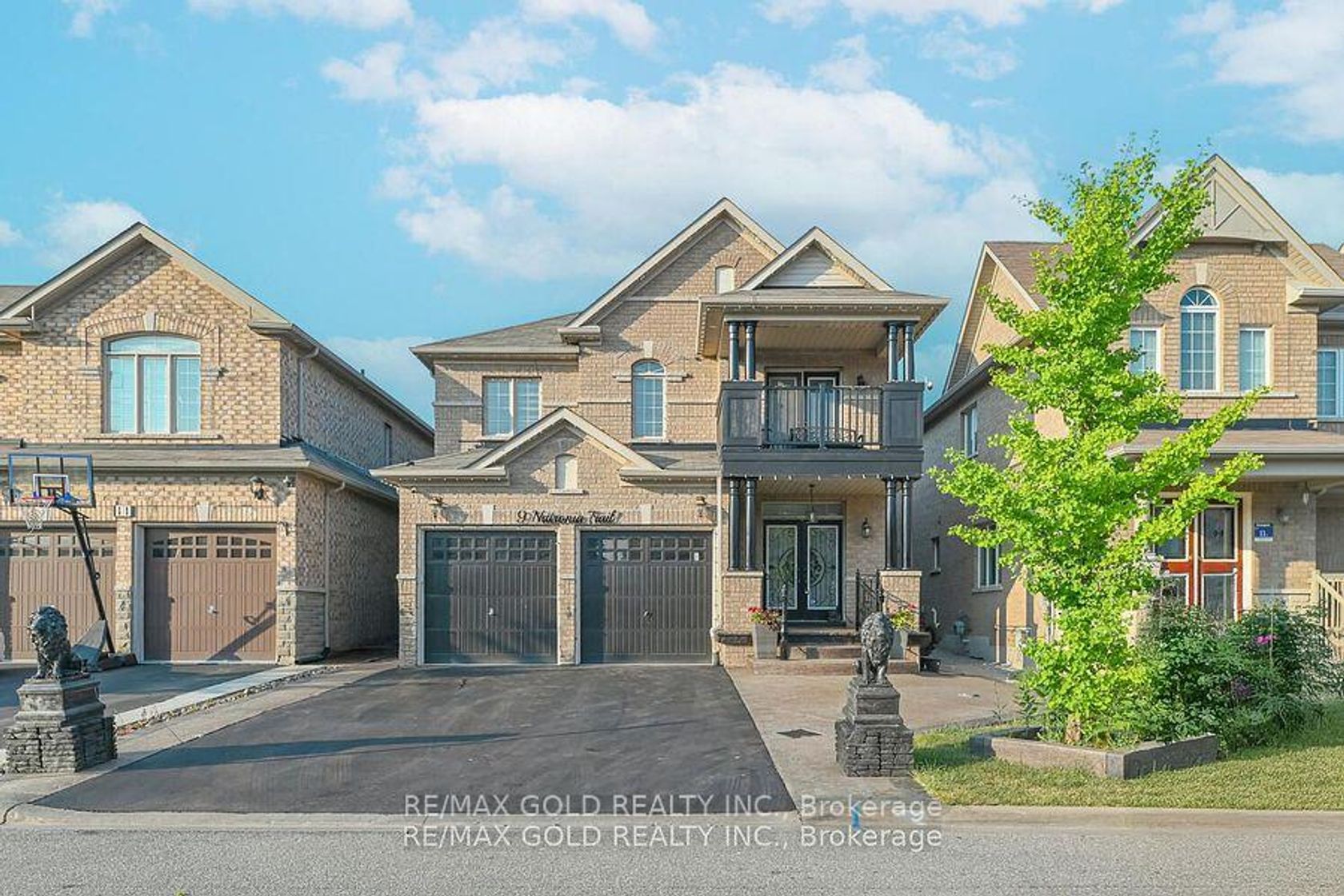 9 Natronia Trail, Bram East, Brampton 2