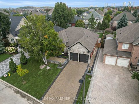 Photo 0 at 19 Polo Crescent, East Woodbridge, Vaughan