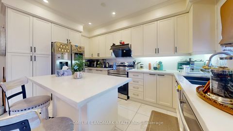 Photo 8 at 36 Allison Ann Way, Patterson, Vaughan