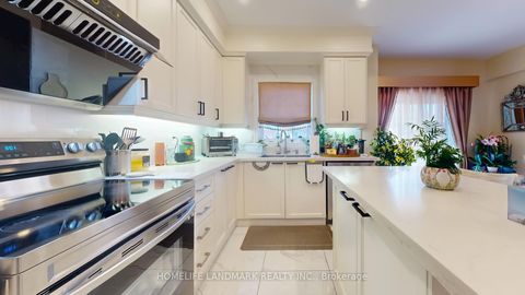 Photo 9 at 36 Allison Ann Way, Patterson, Vaughan