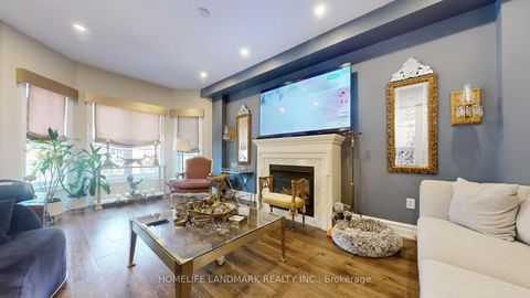 Photo 12 at 36 Allison Ann Way, Patterson, Vaughan