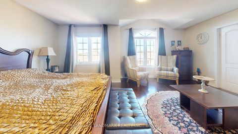 Photo 19 at 36 Allison Ann Way, Patterson, Vaughan