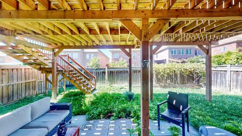 Photo 36 at 36 Allison Ann Way, Patterson, Vaughan