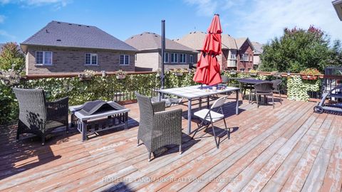 Photo 39 at 36 Allison Ann Way, Patterson, Vaughan