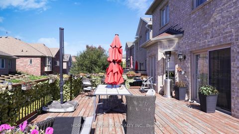 Photo 41 at 36 Allison Ann Way, Patterson, Vaughan