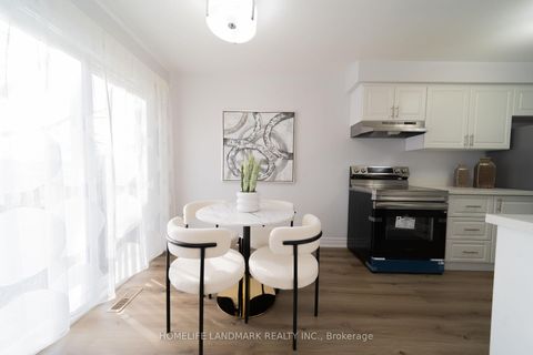 Photo 7 at 39 - 1230 Kirstie Court, CP College Park, Oakville