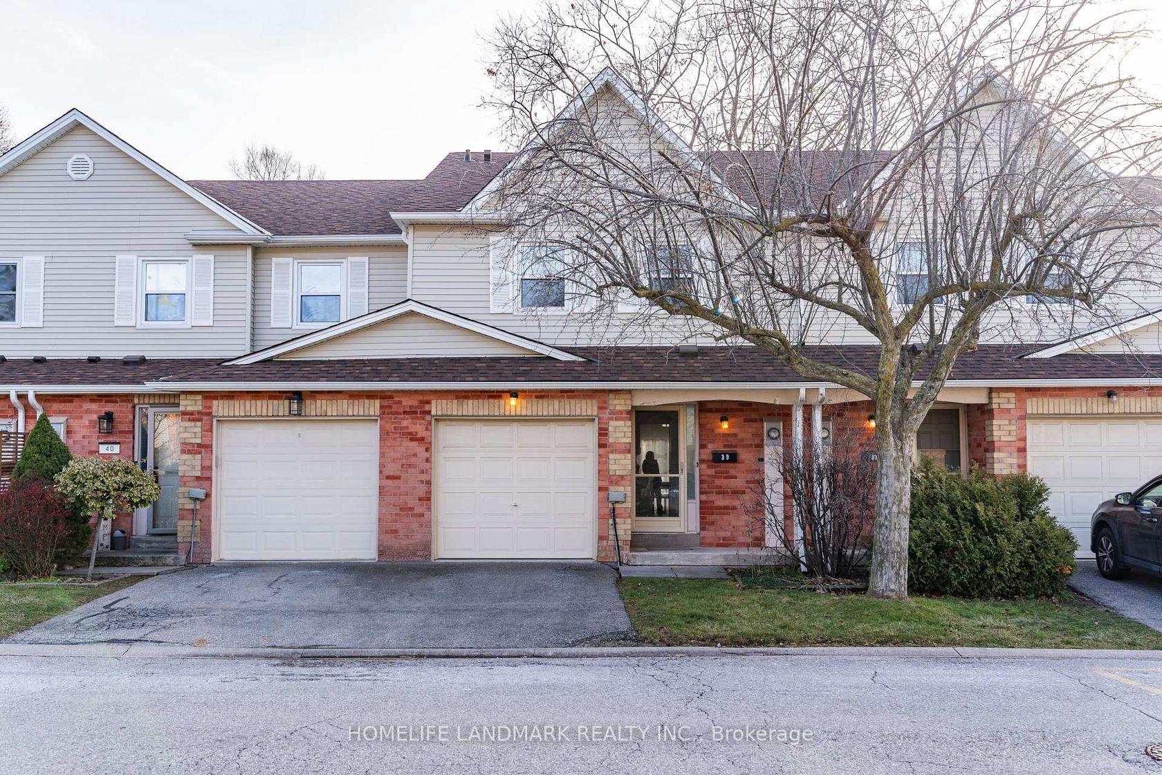 39 - 1230 Kirstie Court, CP College Park, Oakville 
