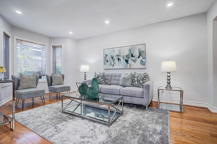 Photo 1 at 88 Darby Court, Rouge E11, Toronto