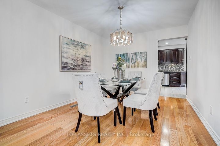 Photo 3 at 88 Darby Court, Rouge E11, Toronto