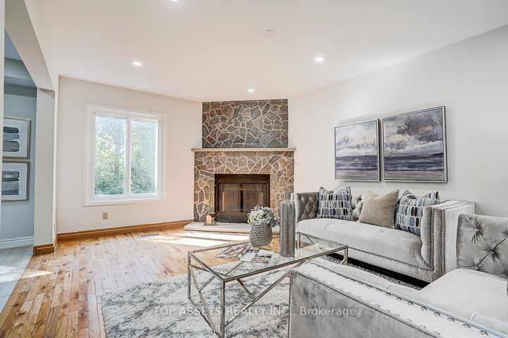 Photo 9 at 88 Darby Court, Rouge E11, Toronto