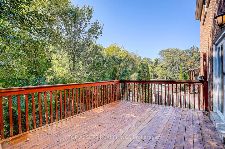 Photo 15 at 88 Darby Court, Rouge E11, Toronto