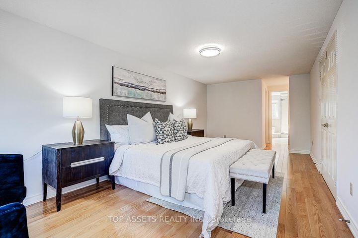 Photo 17 at 88 Darby Court, Rouge E11, Toronto
