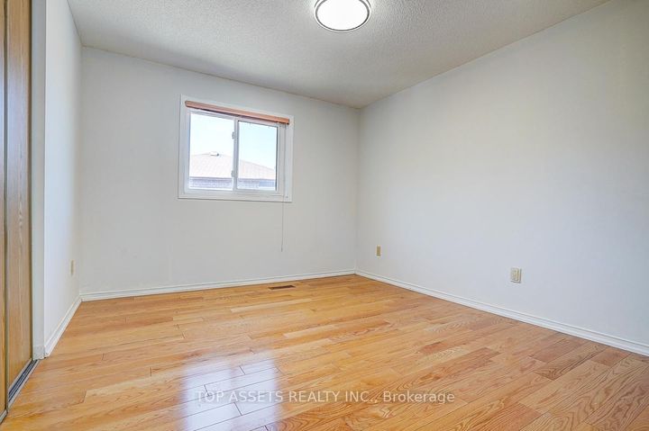 Photo 24 at 88 Darby Court, Rouge E11, Toronto