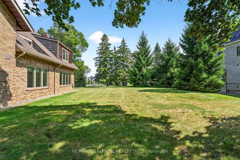 Photo 41 at 2 Aukland Lane, King City, King
