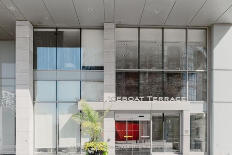 Photo 1 at 3506 - 15 Iceboat Terrace, Waterfront Communities C1, Toronto