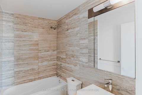 Photo 14 at 3506 - 15 Iceboat Terrace, Waterfront Communities C1, Toronto