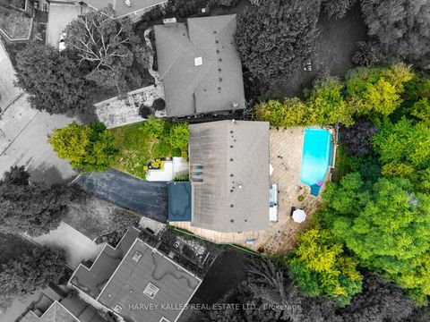 Photo 2 at 30 Neilor Crescent, Markland Wood, Toronto