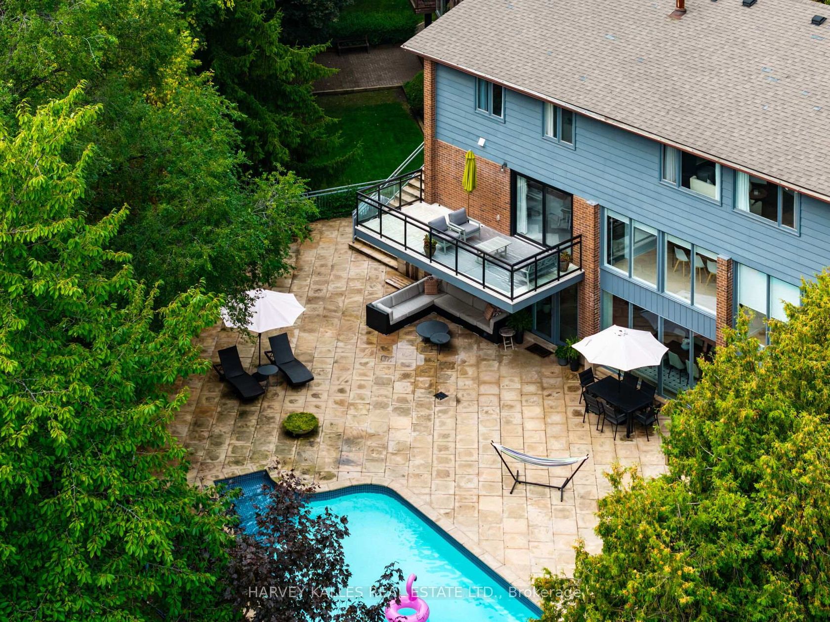 30 Neilor Crescent, Markland Wood, Toronto 
