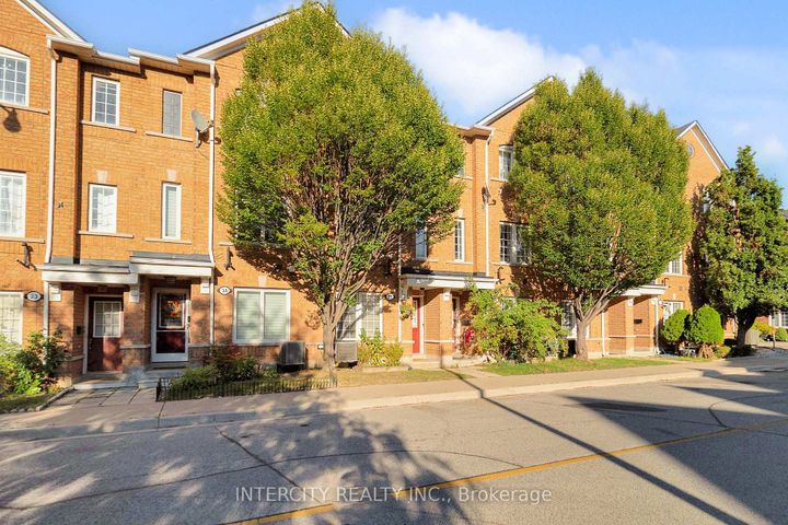 Photo 3 at 29 Birdstone Crescent, Junction Area, Toronto