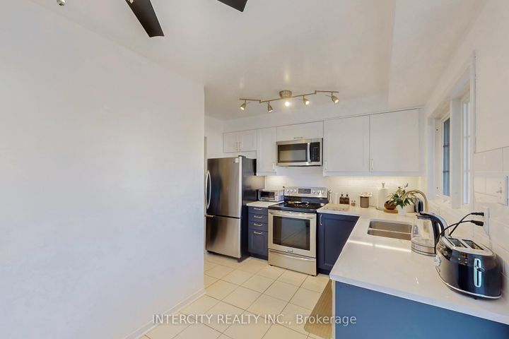 Photo 22 at 29 Birdstone Crescent, Junction Area, Toronto