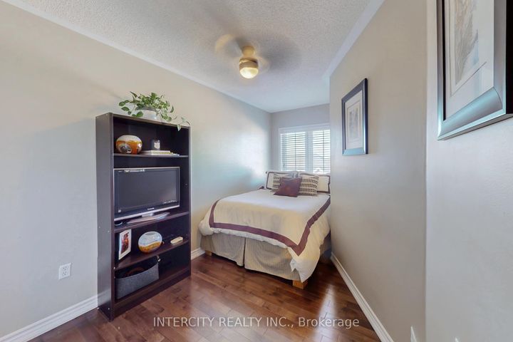 Photo 32 at 29 Birdstone Crescent, Junction Area, Toronto