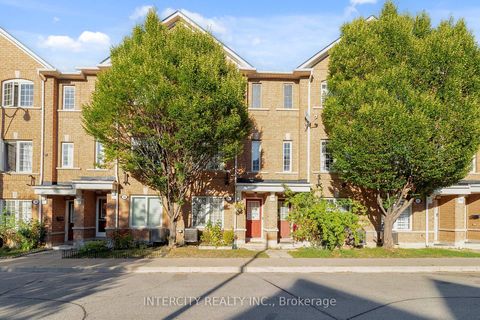 Photo 1 at 29 Birdstone Crescent, Junction Area, Toronto