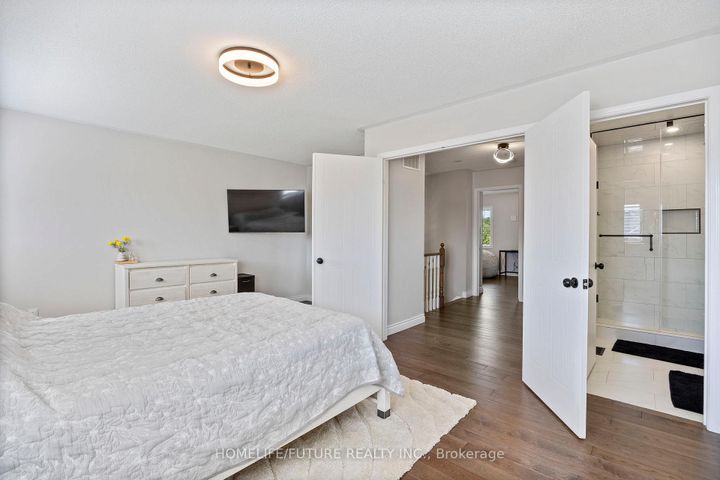 Photo 20 at 1392 Glaspell Crescent, Pinecrest, Oshawa