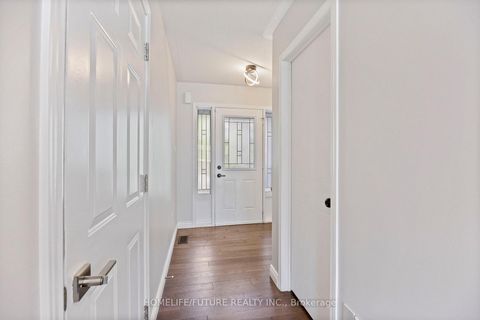 Photo 6 at 1392 Glaspell Crescent, Pinecrest, Oshawa