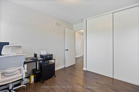 Photo 25 at 1392 Glaspell Crescent, Pinecrest, Oshawa