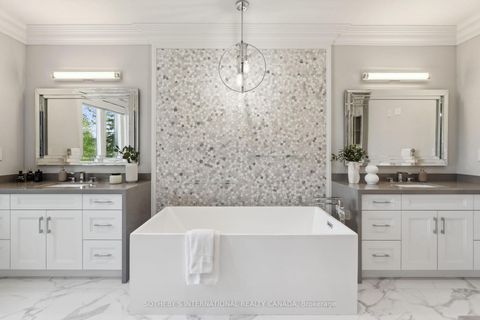 Photo 24 at 222 Connaught Avenue, Newtonbrook West, Toronto