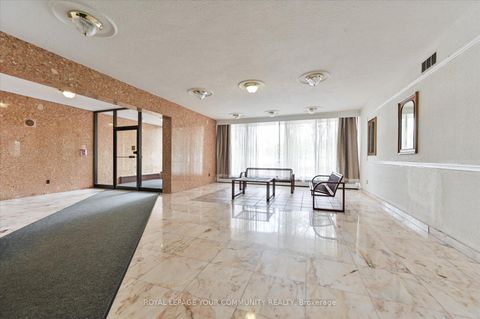 Photo 3 at 612 - 5 Frith Road, Jane Heights, Toronto
