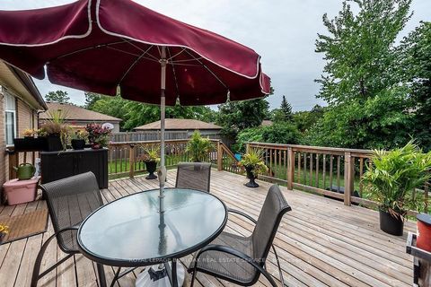 Photo 19 at 541 Sandmere Place, WO West, Oakville