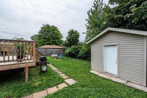 Photo 21 at 541 Sandmere Place, WO West, Oakville