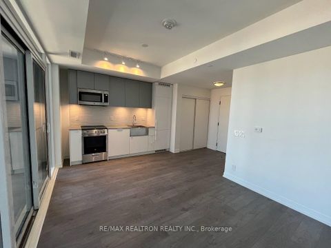 Photo 12 at 602 - 270 Dufferin Street, South Parkdale, Toronto