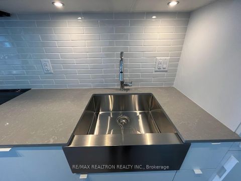 Photo 17 at 602 - 270 Dufferin Street, South Parkdale, Toronto