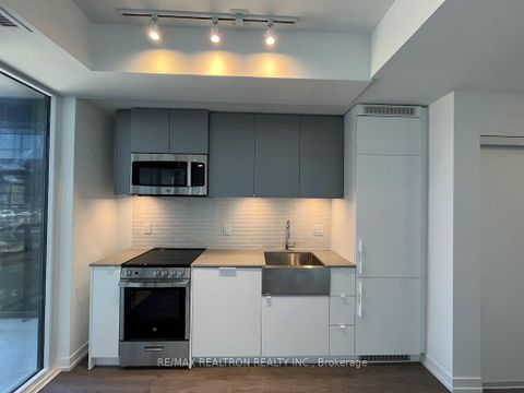 Photo 20 at 602 - 270 Dufferin Street, South Parkdale, Toronto