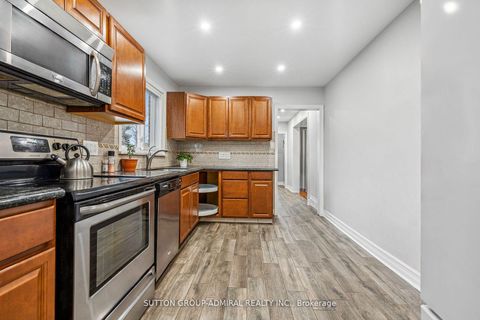 Photo 6 at 68 Wheatsheaf Crescent, Black Creek, Toronto