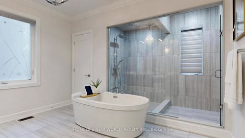 Photo 33 at 27 Apiary Gate, Maple, Vaughan