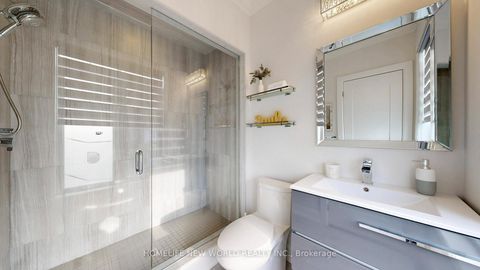 Photo 36 at 27 Apiary Gate, Maple, Vaughan